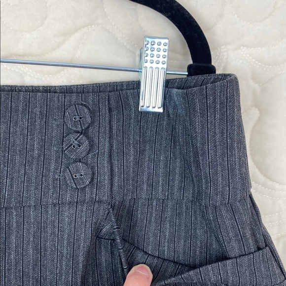 Penningtons Gray Pinstripe Dress Pants Pull On Size 14 - Picture 3 of 11